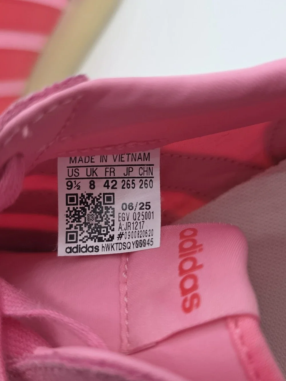 adidas Barreda Sneaker - Women's 9.5 Pink
